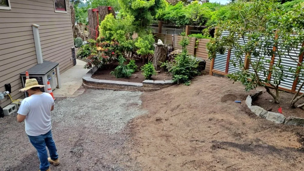Reliable yard cleanup service for homes in Everett, WA by E&C Landscaping