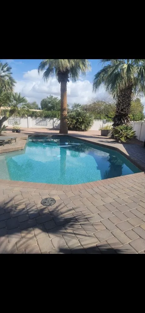 Affordable lawn care service for year-round maintenance across Phoenix, AZ - EC Landscaping Service