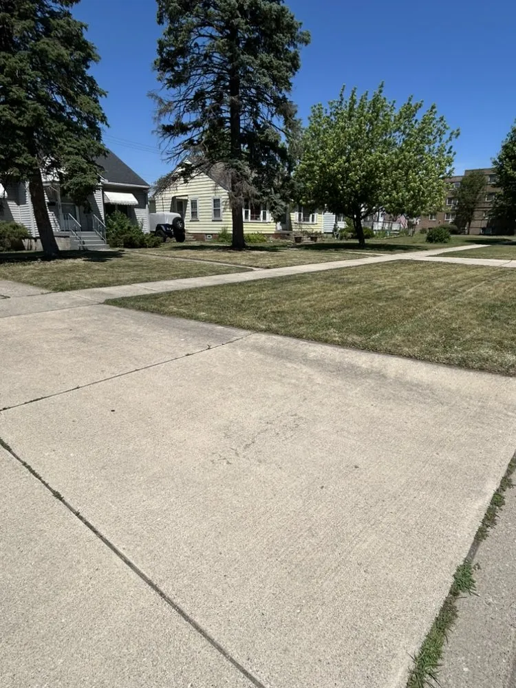 Expert residential landscaping experts serving Hammond, IN - EC Lawncare