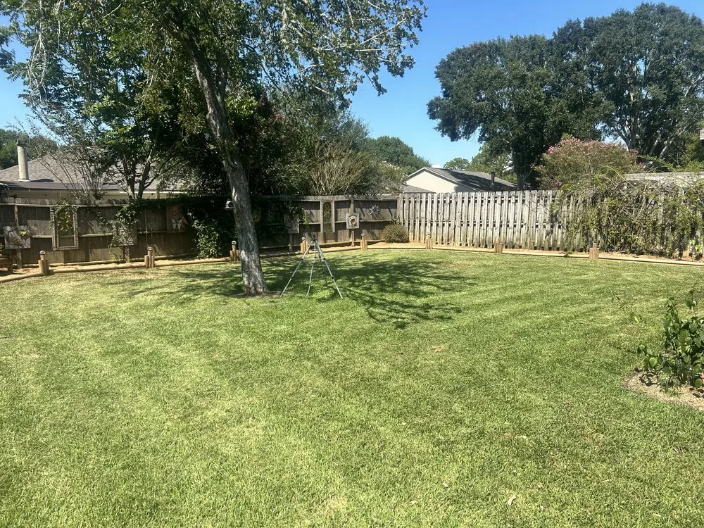 Custom yard cleanup service for outdoor upgrades in Texas City, TX by E&C Services