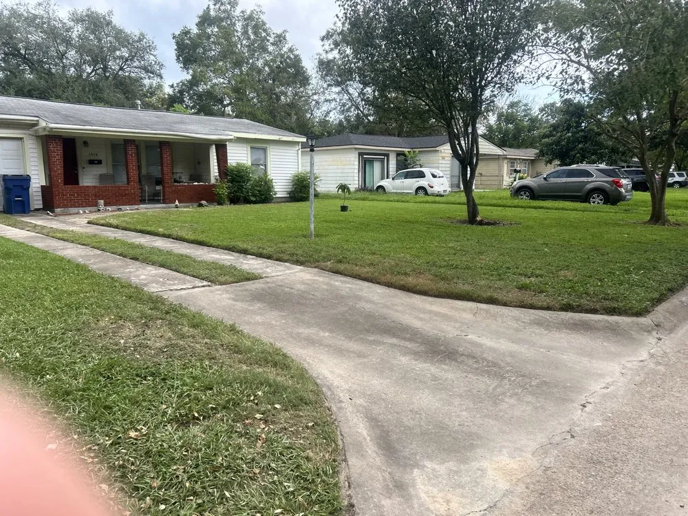 Expert landscaping services with custom design in Texas City, TX by E&C Services