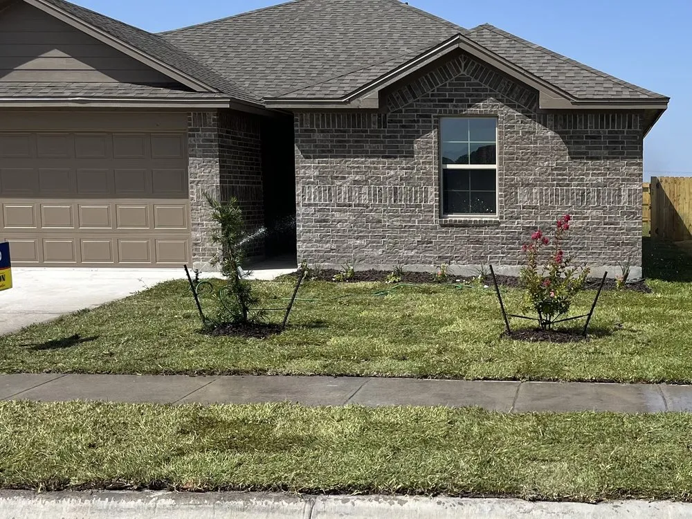 Trusted lawn care service for year-round maintenance across Corpus Christi, TX - EC Sod