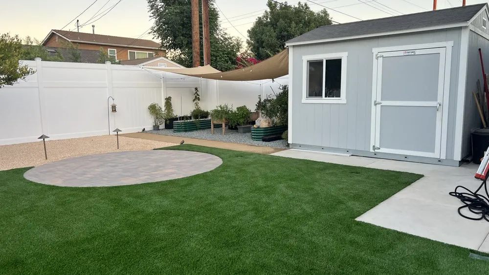 Local garden landscaping experts serving Thousand Oaks, CA - EC Turf & Pavers and Landscaping