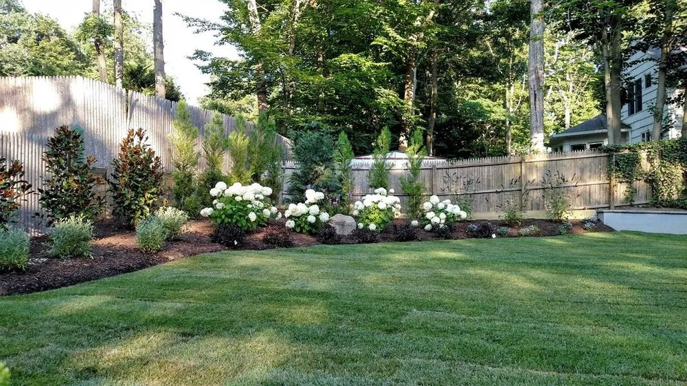 Affordable outdoor landscaping in Mount Sinai, NY - Echo Landscaping