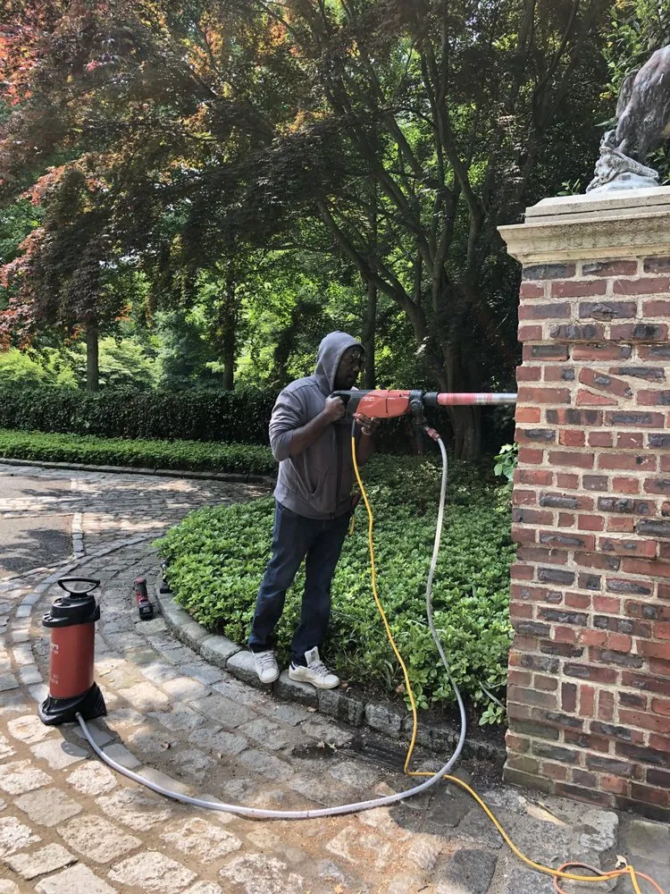 Custom lawn mowing service near you in Orange Park, FL by Echo Tech