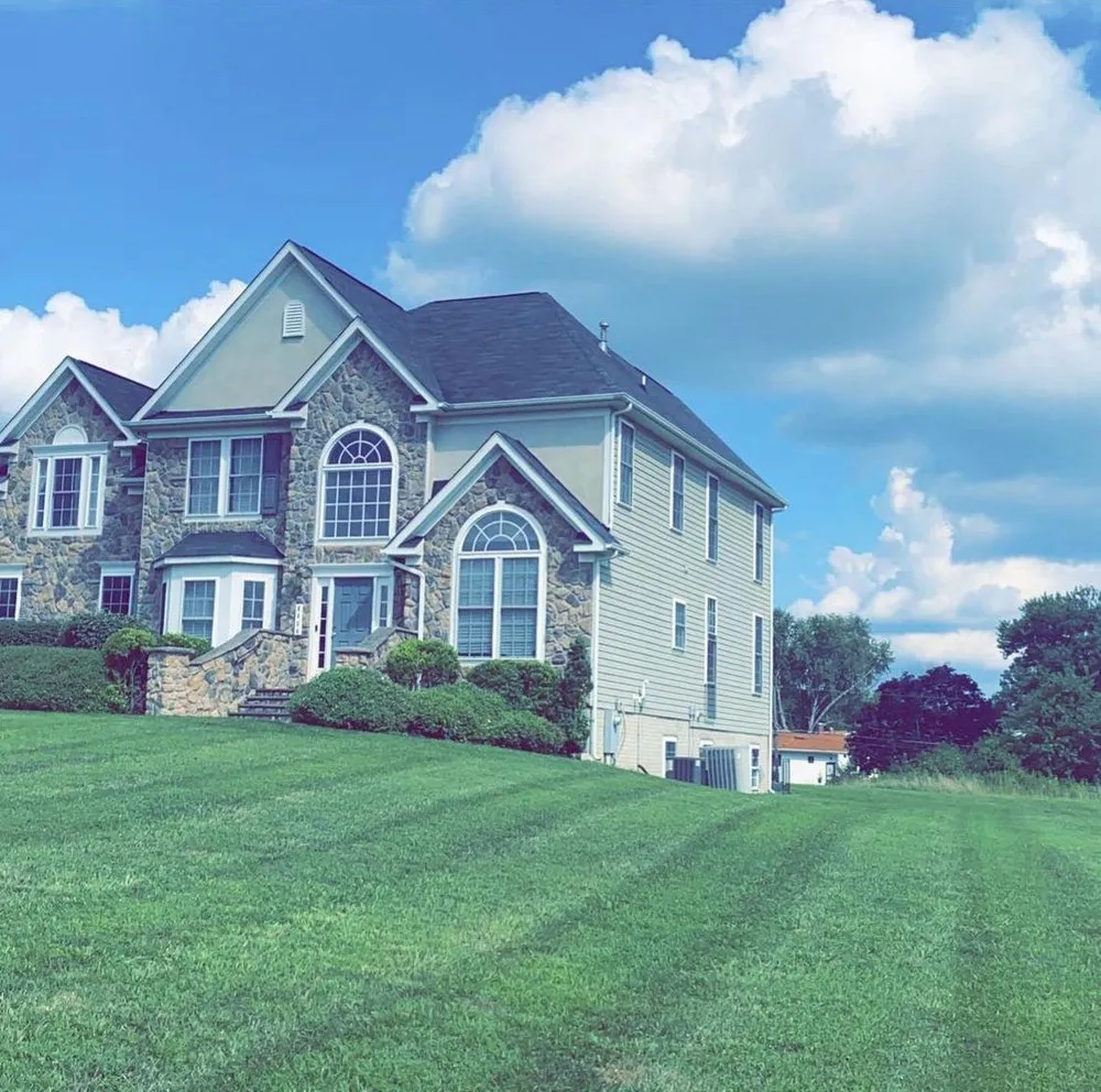 Custom yard cleanup service for beautiful yards across Reisterstown, MD - ECL Landscaping Service