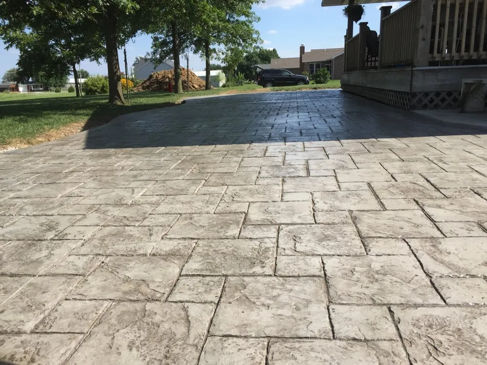 Top-rated landscape design with custom design in Breese, IL by Eclipse Concrete and Landscape