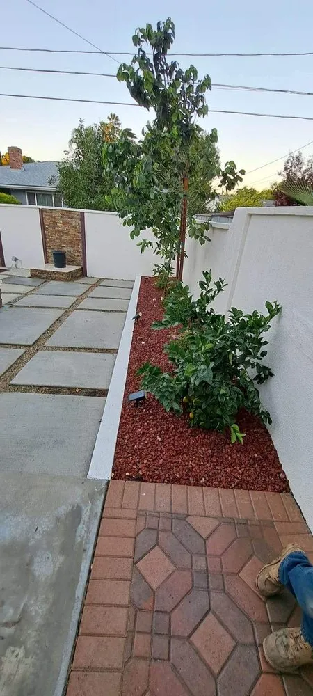 Local outdoor landscaping in San Fernando Valley, CA by Eclipse Landscaping & Maintenance