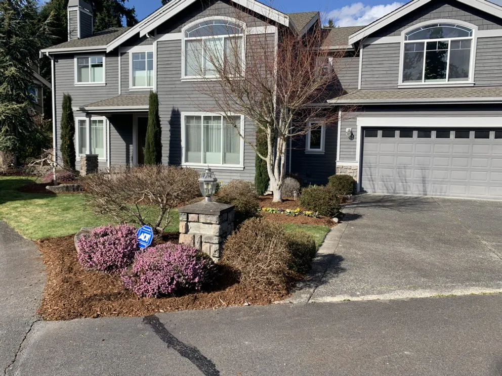Custom yard maintenance experts serving Tacoma, WA - ECMP Landscaping