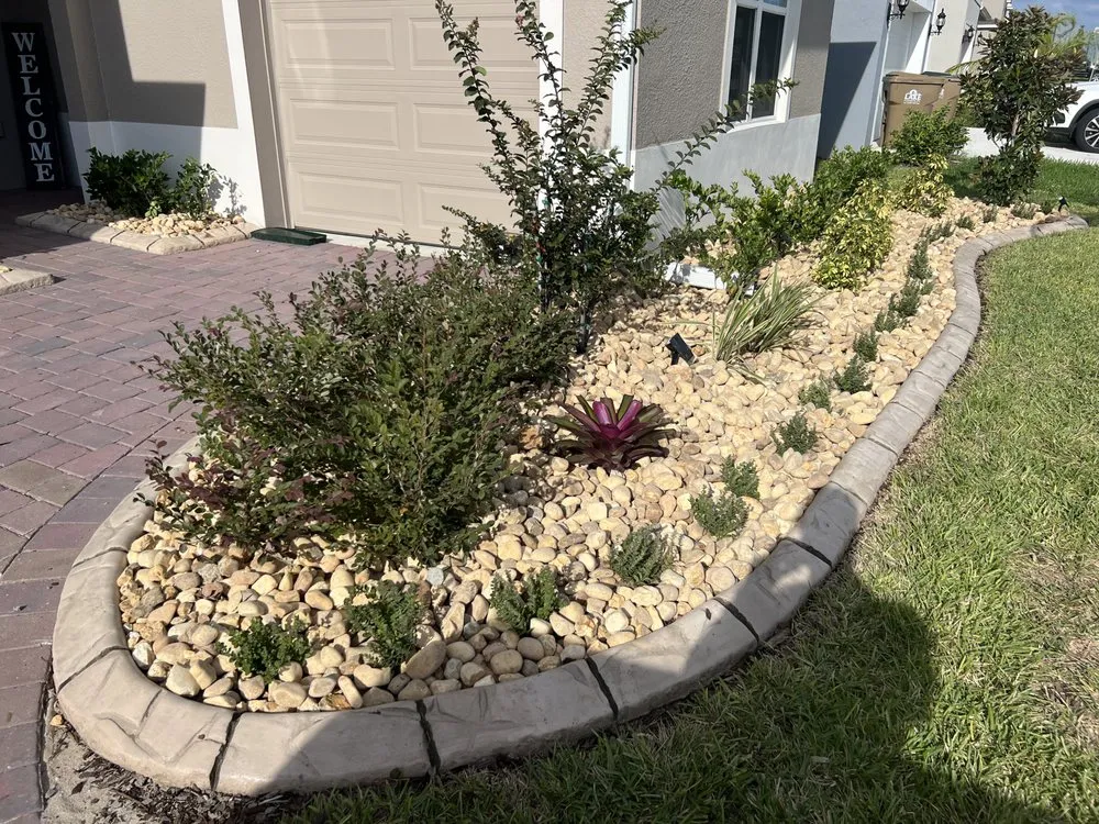 Expert yard maintenance in Orlando, FL - Eco Curbs