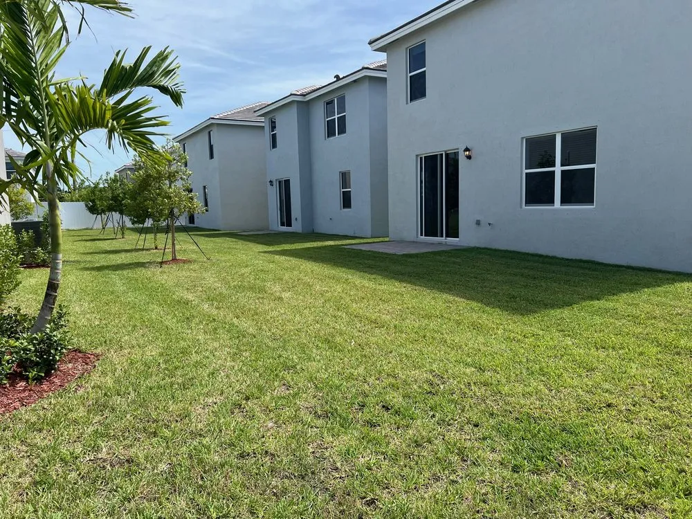 Local yard maintenance in Miami, FL by Eco Cut