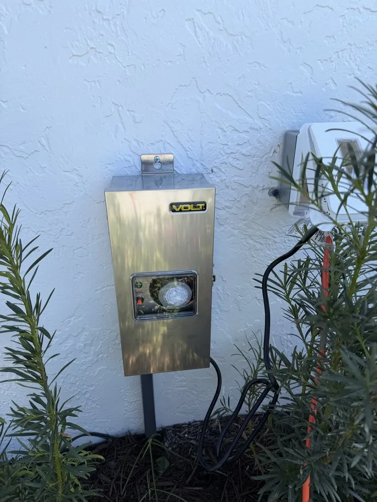 Custom yard maintenance in Miami, FL - Eco Cut