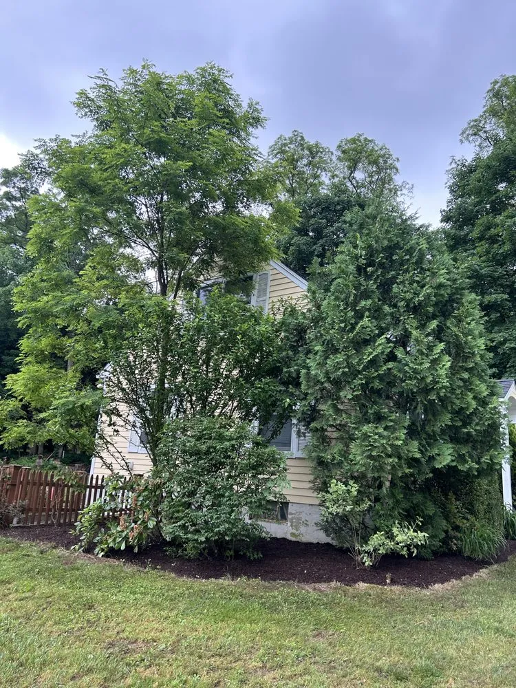 Top-rated garden landscaping near you across New Milford, CT - Eco Earth Landscaping