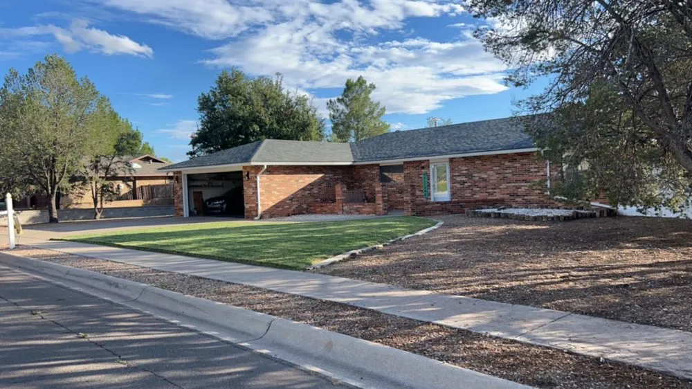 Professional lawn care service experts serving Roswell, NM - Eco Green Environmental