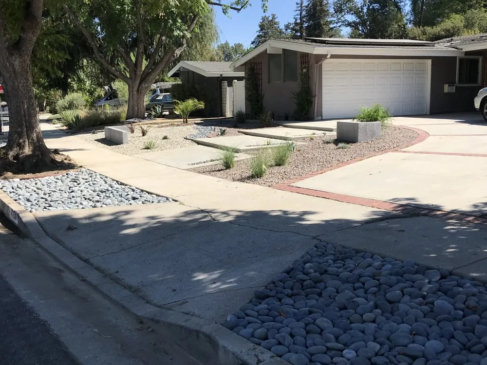 Professional landscaping services experts serving Simi Valley, CA - Eco Landworks