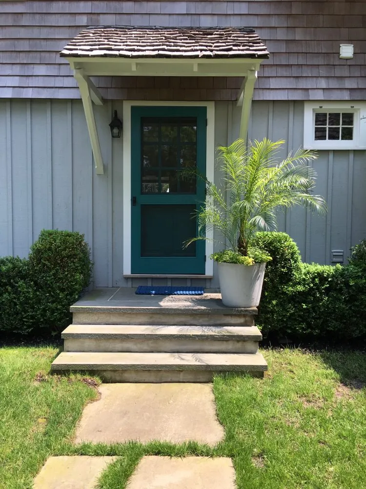 Trusted lawn mowing service experts serving East Hampton, NY - Eco Nature Janet Landscape Design