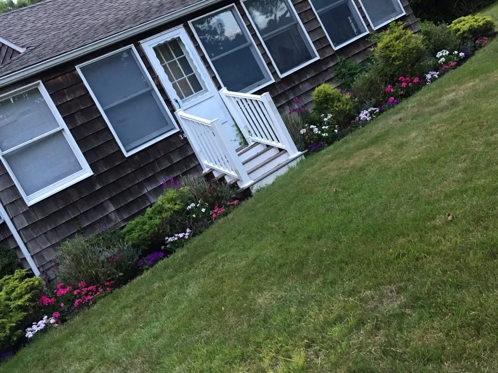 Affordable landscape installation for year-round maintenance across East Hampton, NY - Eco Nature Janet Landscape Design