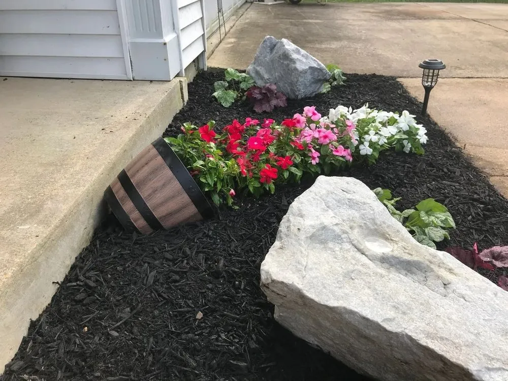 Local lawn mowing service in Springfield, VA by Ecoart Studios