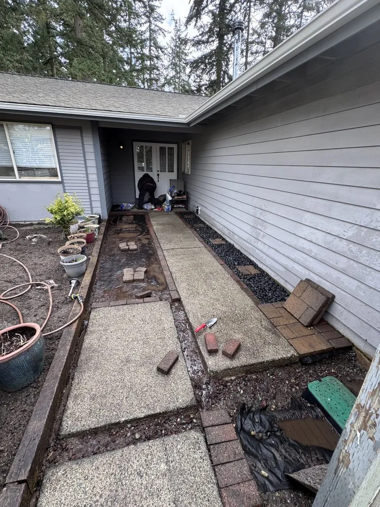 Top-rated lawn mowing service for homes in Kirkland, WA by EcoBliss Home