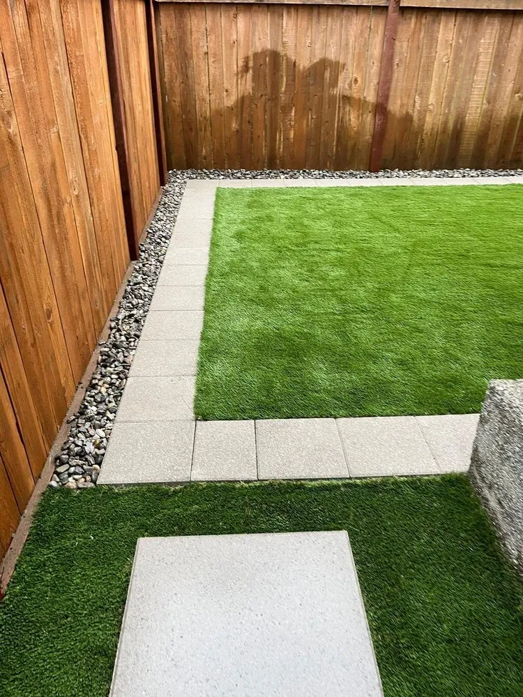 Professional yard maintenance in Kirkland, WA by EcoBliss Home