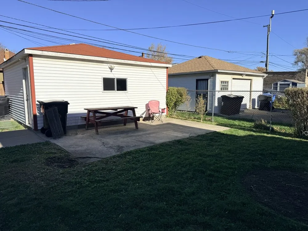 Affordable outdoor landscaping for homes across River Grove, IL - EcoCare by Nick