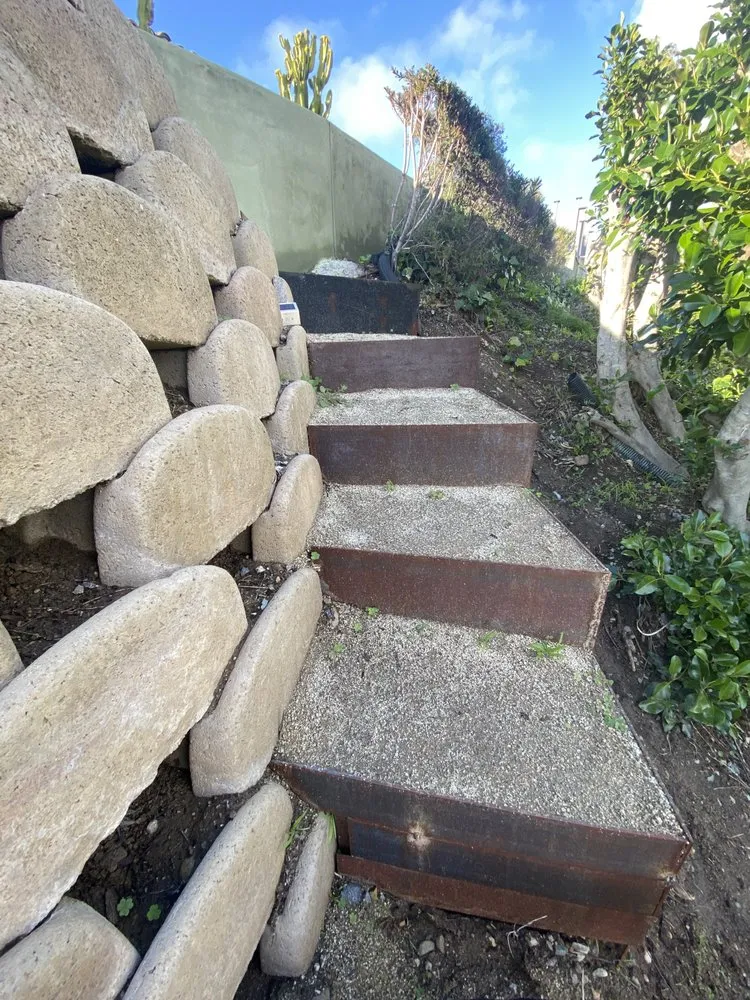 Affordable yard cleanup service for beautiful yards across San Diego, CA - EcoDesignSD