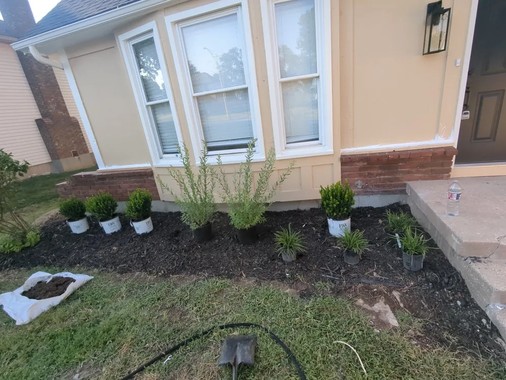 Custom residential landscaping experts serving Shawnee, KS - EcoFocus Lighting and Landscape