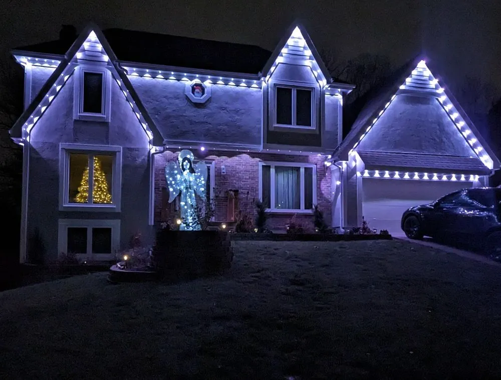 Top-rated yard maintenance in Shawnee, KS - EcoFocus Lighting and Landscape