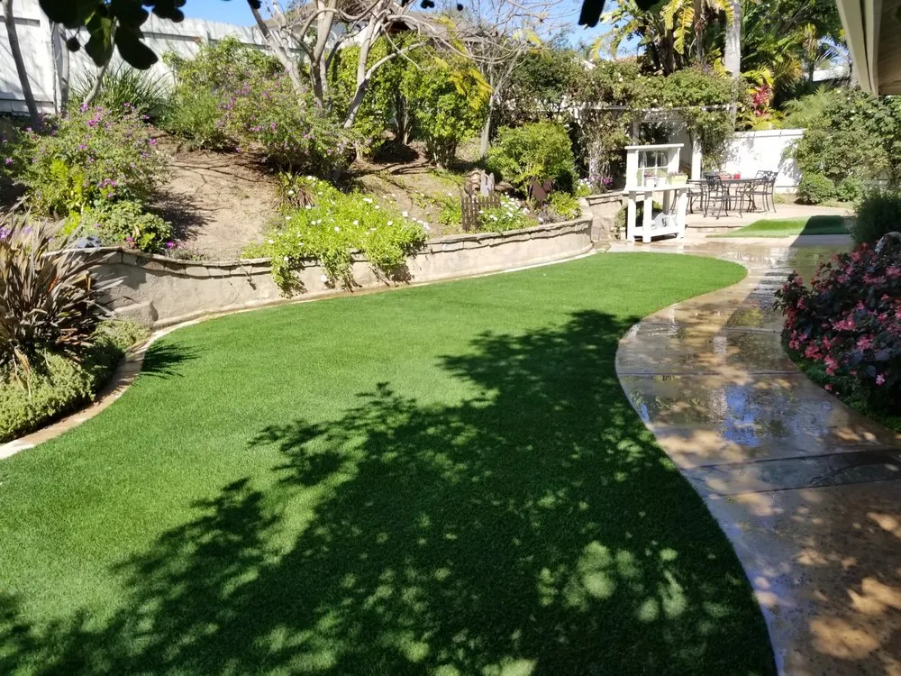 Custom landscape installation for homes in Chula Vista, CA by Ecograss