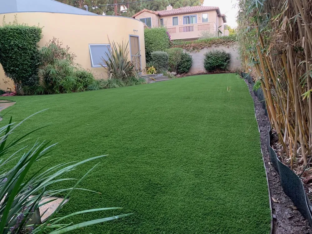 Affordable lawn mowing service experts serving Chula Vista, CA - Ecograss