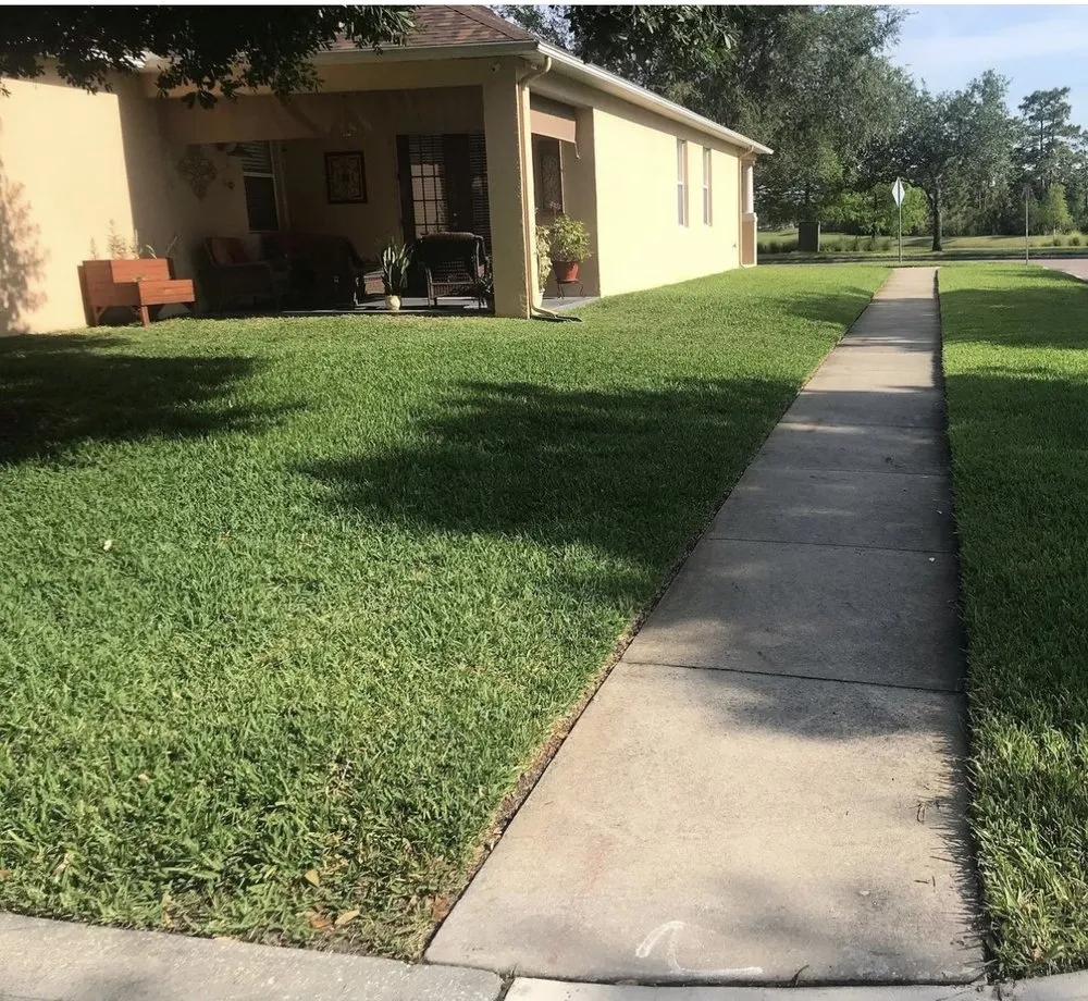 Top-rated landscaping services experts serving Orlando, FL - Ecogreen Lawn & Pressure Washing