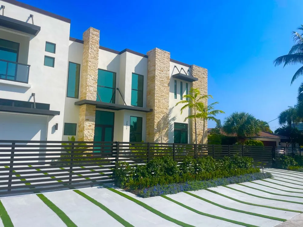 Custom landscape installation experts serving North Miami, FL - Ecolands