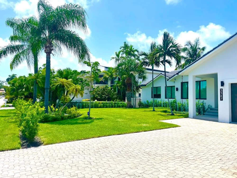Trusted landscape design in North Miami, FL by Ecolands
