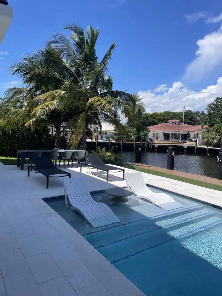 Affordable yard cleanup service near you in North Miami, FL by Ecolands