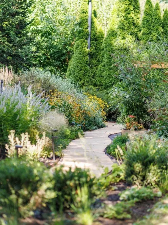 Custom residential landscaping experts serving Conshohocken, PA - EcoLandscapes Design