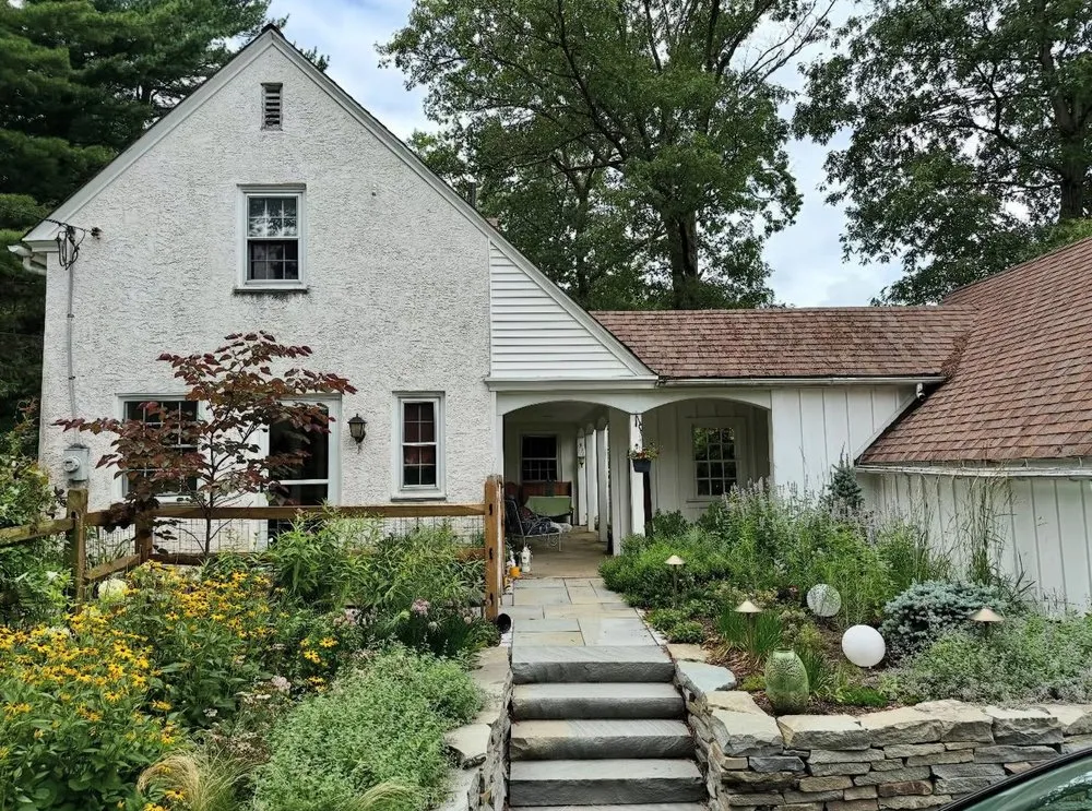 Trusted lawn mowing service for beautiful yards across Conshohocken, PA - EcoLandscapes Design