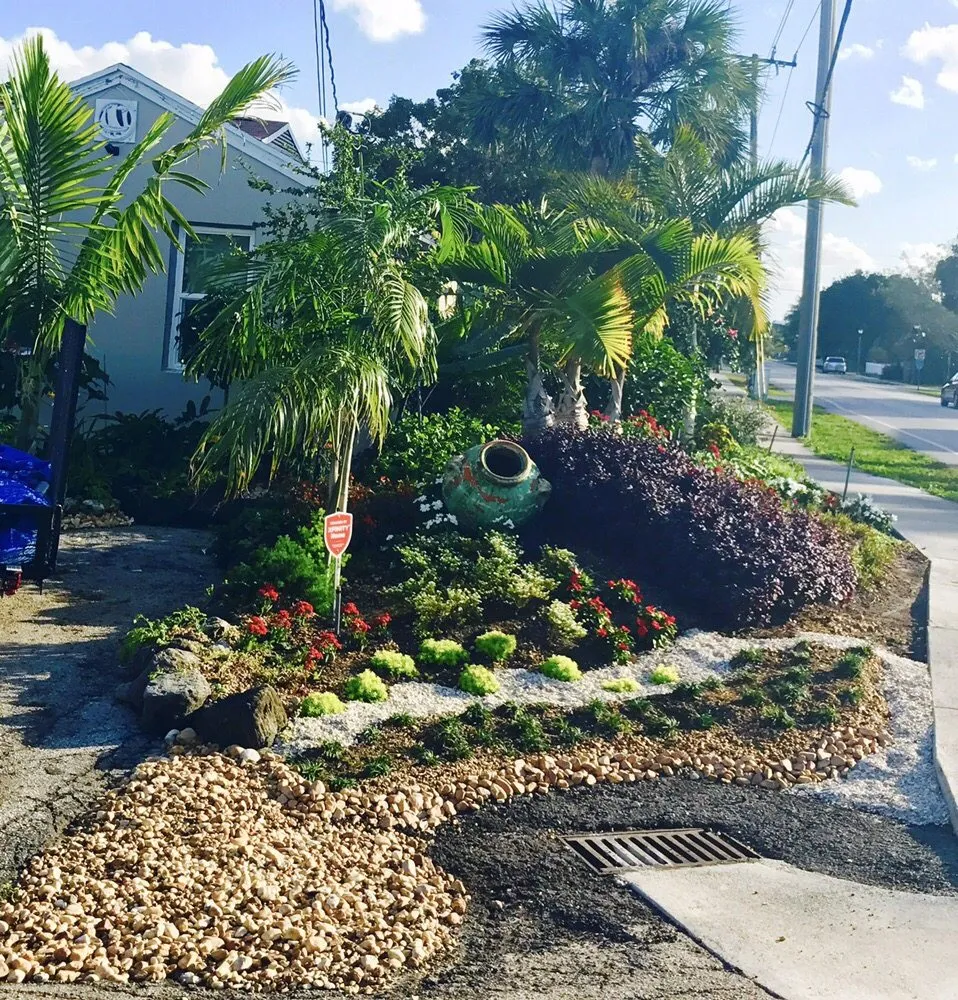 Reliable outdoor landscaping experts serving Fort Lauderdale, FL - Ecolux Landscapes
