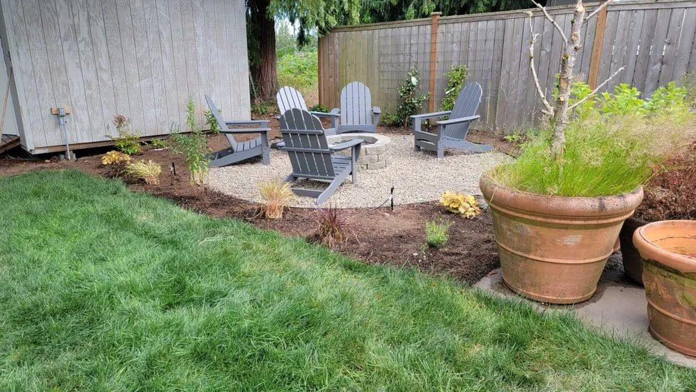 Local yard maintenance in Lynnwood, WA by Ecomecos Landscaping