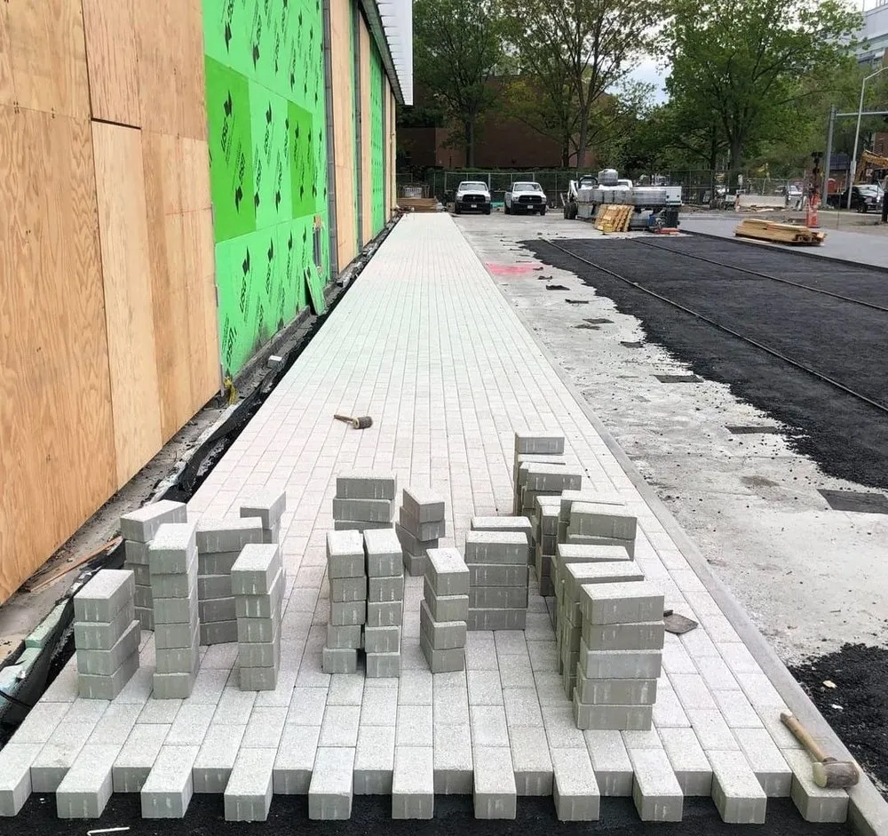 Reliable lawn mowing service experts serving Lynnwood, WA - Ecomecos Landscaping