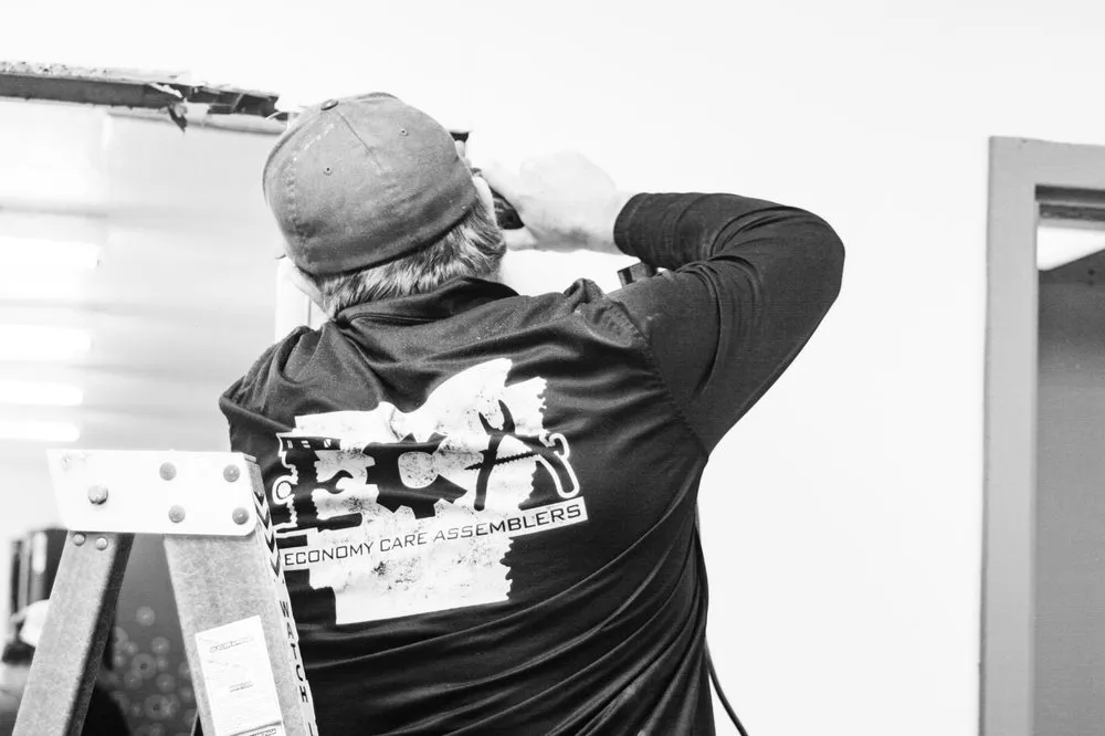 Local yard cleanup service near you in Bryant, AR by Economy Care Assemblers