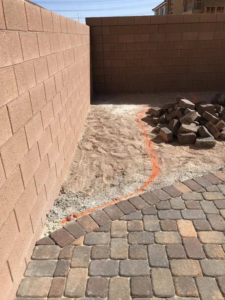 Professional lawn care service experts serving Las Vegas, NV - Economy Landscaping