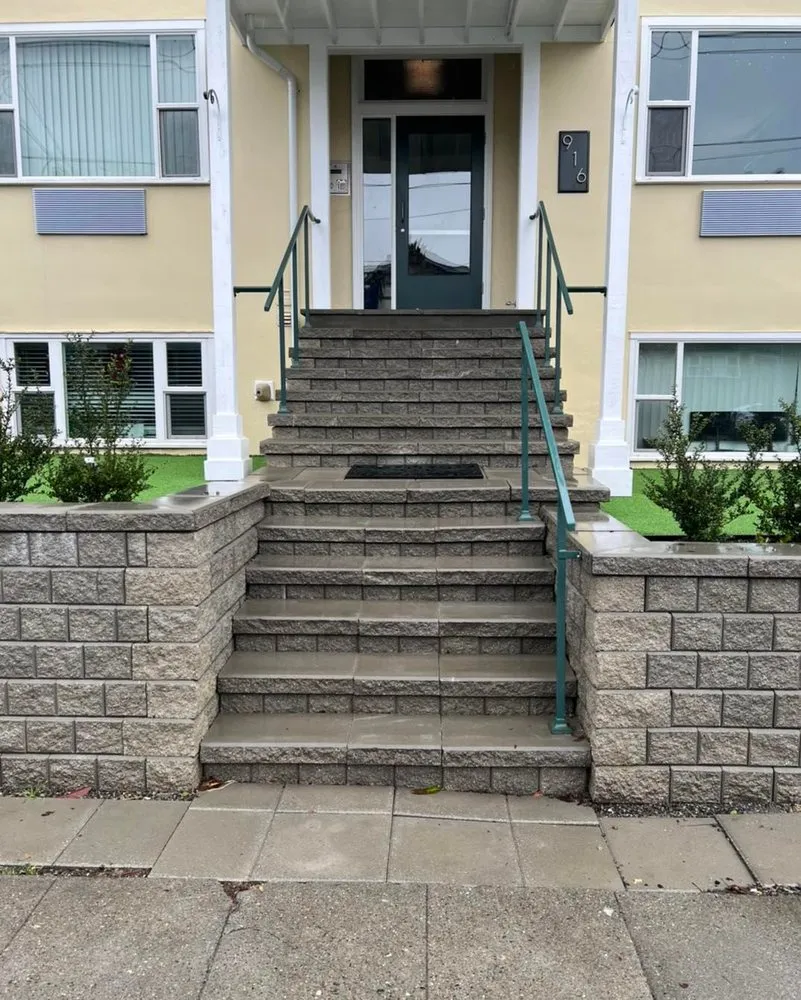 Top-rated outdoor landscaping experts serving Seattle, WA - Economy Landscaping