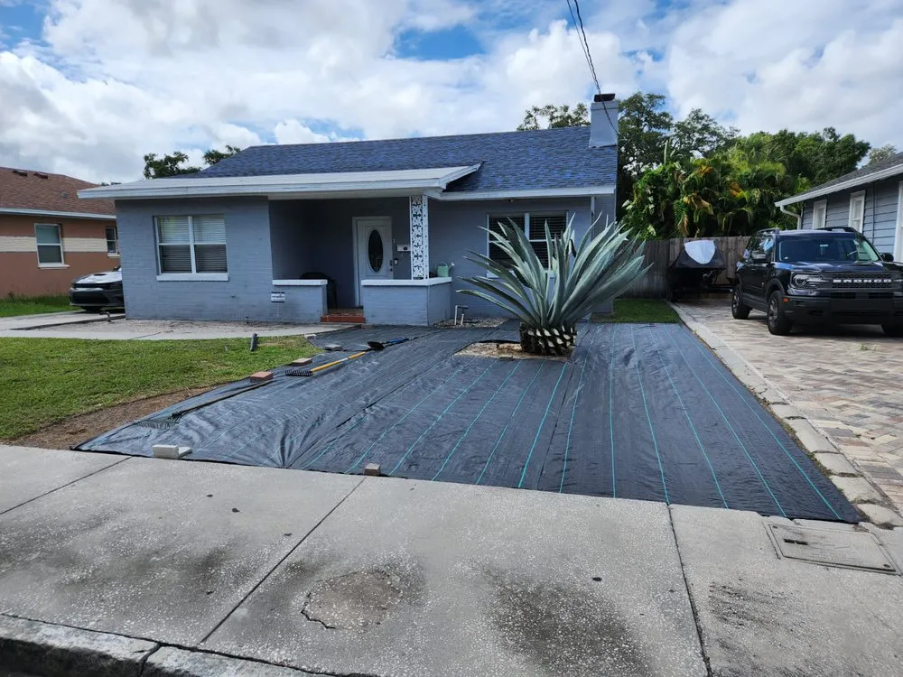 Expert outdoor landscaping experts serving Tampa, FL - Economy Landscaping