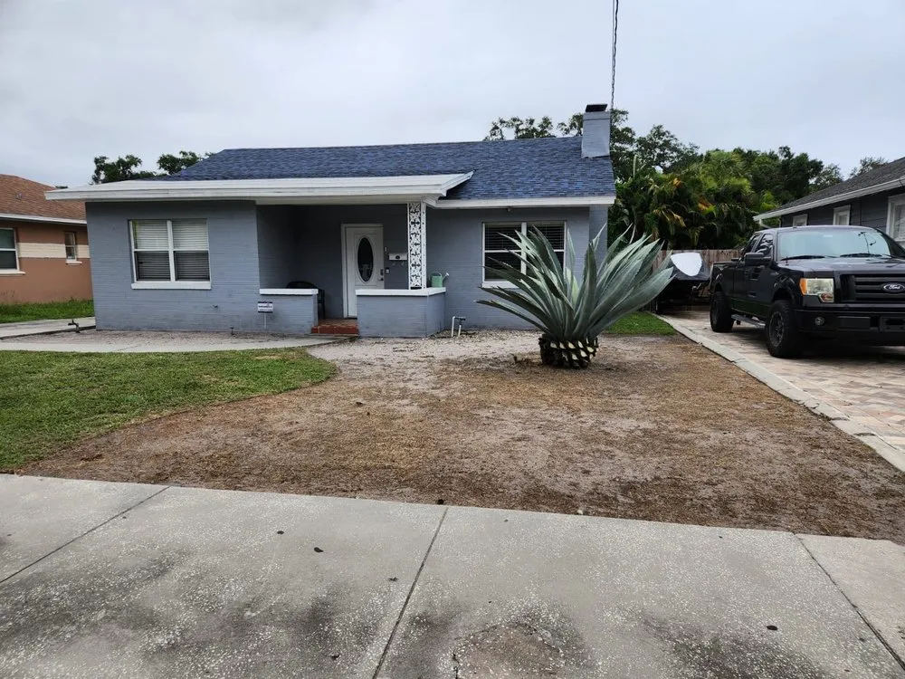 Custom lawn mowing service experts serving Tampa, FL - Economy Landscaping