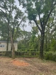 Custom residential landscaping near you across Pensacola, FL - Economy Tree Service