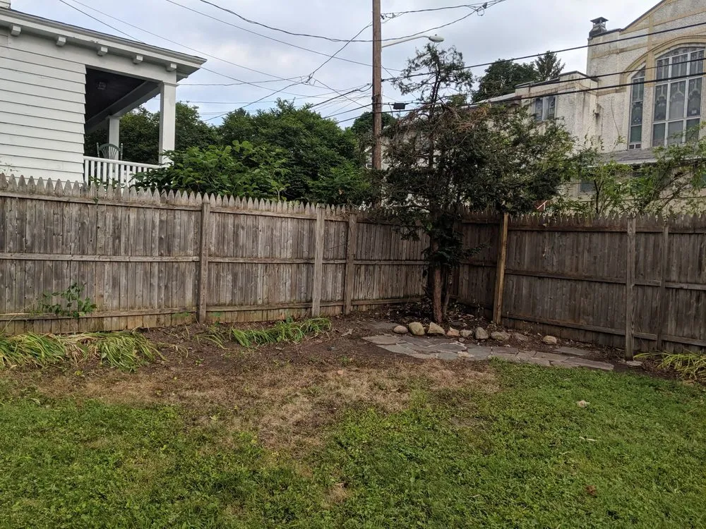 Reliable yard maintenance in Syracuse, NY - Ecoscape Design