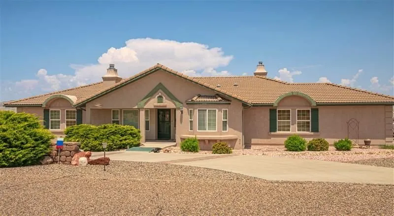 Trusted lawn care service experts serving Saint George, UT - EcoScape Solutions