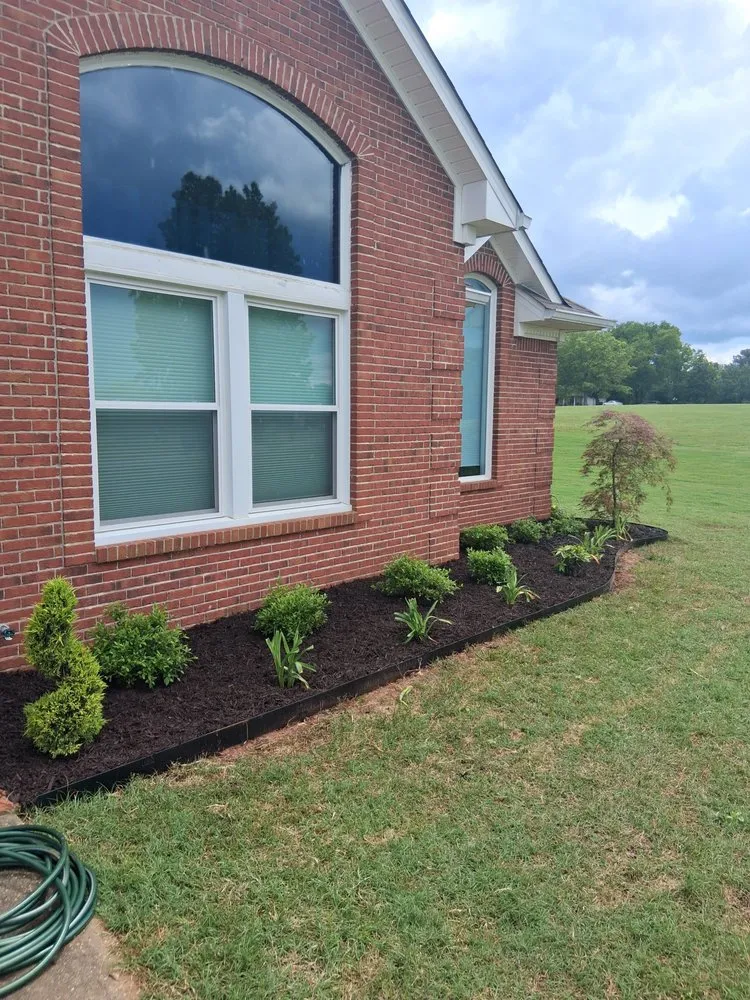 Affordable lawn mowing service in Florence, AL - Ecoscapes Landscaping