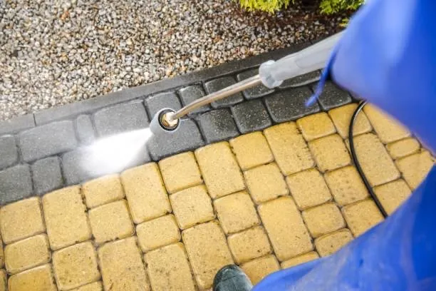 Local lawn care service in St. Cloud, MN by ECOshifters