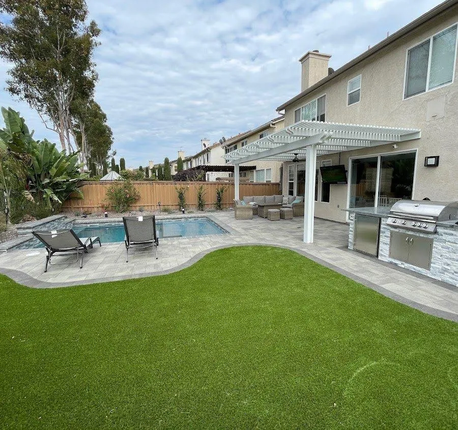 Local garden landscaping experts serving Woodland Hills, CA - Ecosmart Development & Construction